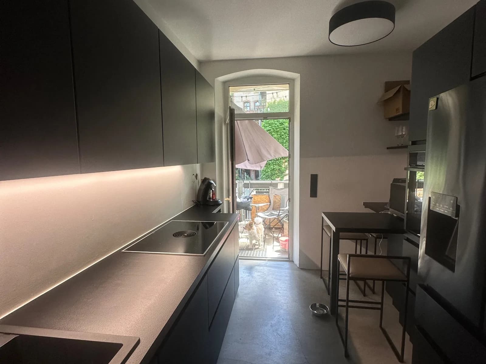 Bright 4.5-room period apartment with balcony & fireplace at Kaulbachplatz